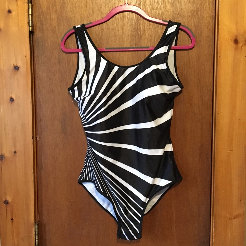 Size L black+white one-piece bathing suit